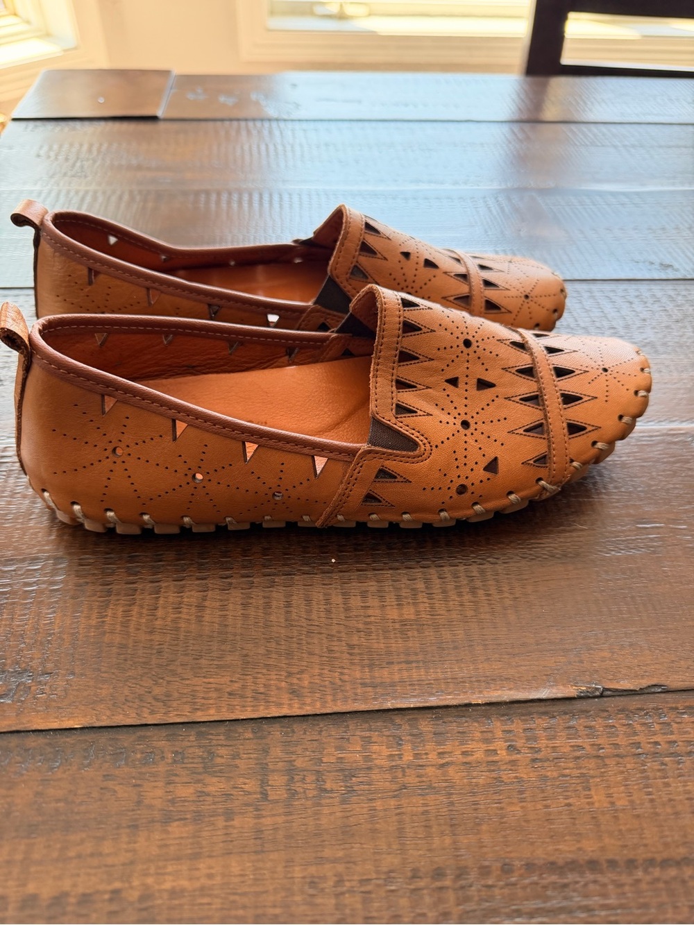 Spring step Fusaro leather Women's Tan Laser-Cut Slip-On Loafers
